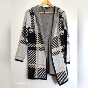 NWOT womens open front cardigan sweater with hood